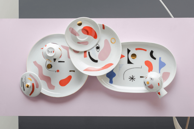 Nowe spojrzenie na galerię ścienną - talerze Look At Me Plates
